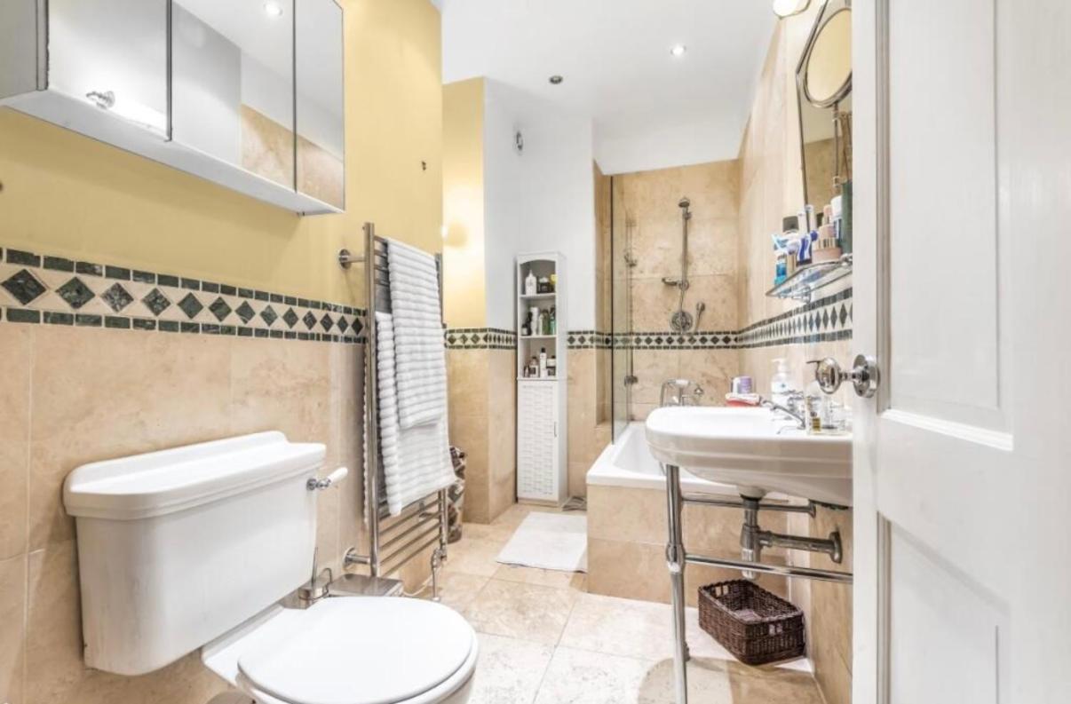 2 Bed In The Heart Of Chiswick